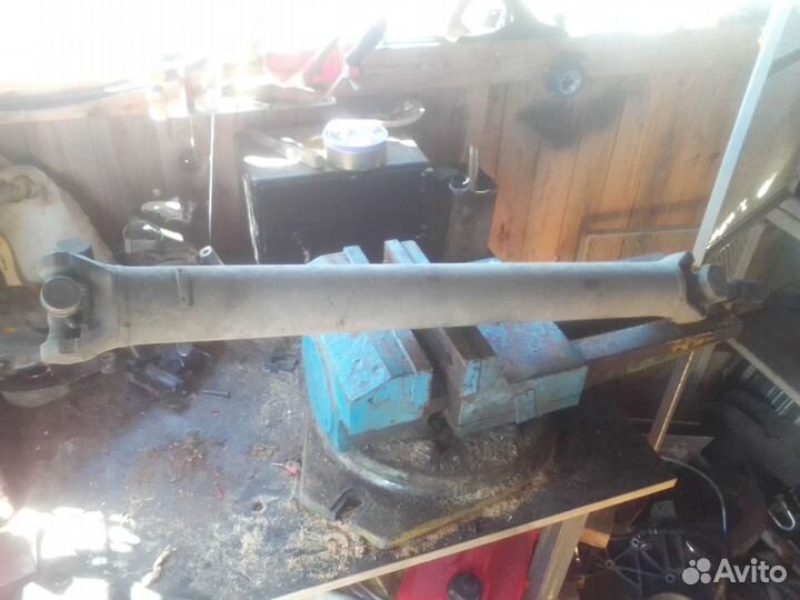 Карданный вал Chevrolet Tahoe 840