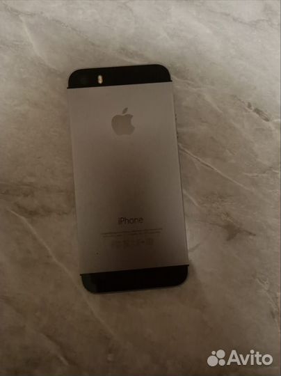 Телефон iPhone 5 se