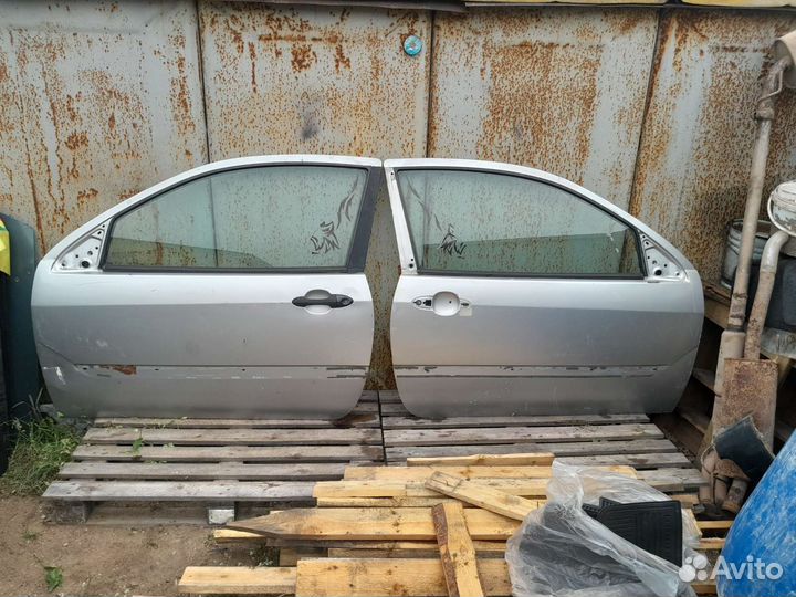 Двере Форд Фокус 1 купе хетчбек