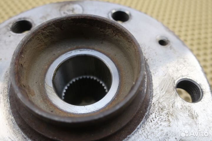 Ступица передняя VW Golf 7