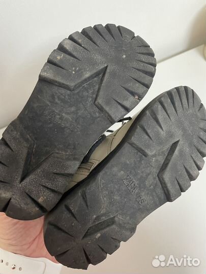 Ботинки демисезонные для девочки Zara 25