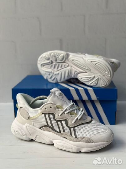 Кроссовки Adidas Ozweego