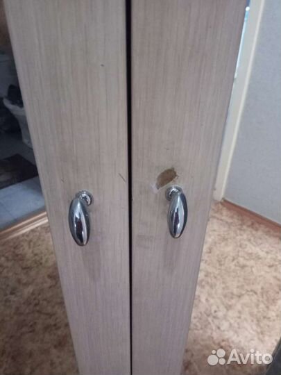 Шкаф угловой