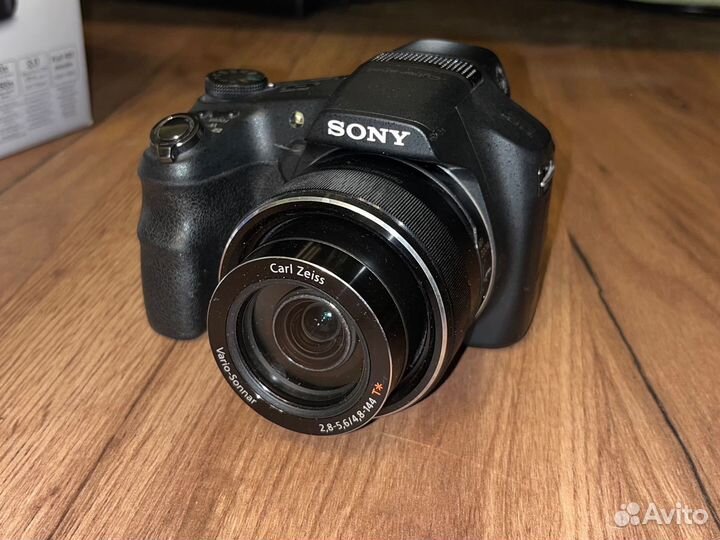 Фото-видеокамера Sony Cyber-Shot DSC-HX200