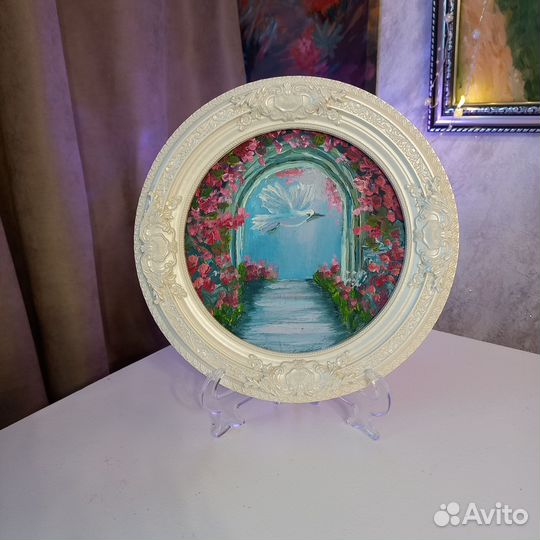 Картина маслом в гипсовой рамке 