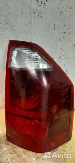 Фонарь (стоп сигнал) Mitsubishi Pajero Правый
