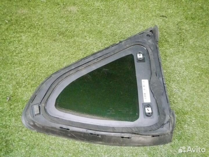Форточка задняя левая BMW X4 G02 (2018-н.в.)