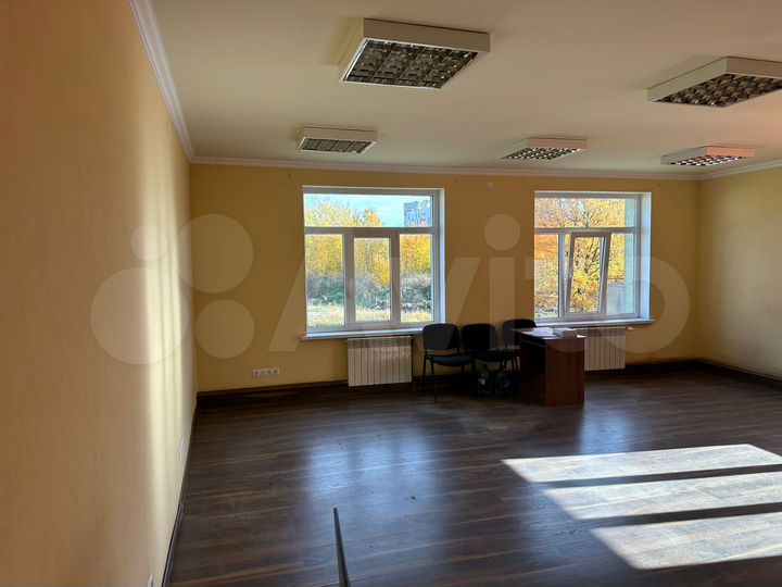 Офисное помещение 42 м²