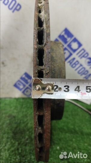 Тормозной диск передний правый Ford Focus 2 седан