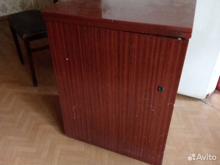 Швейная машинка чайка 142м