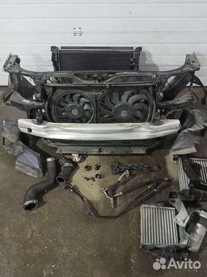 Рамка радиатора Ауди А4 Б7