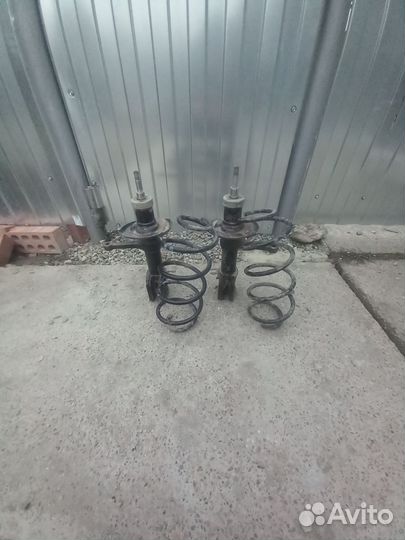 Передние стойки ваз 2170