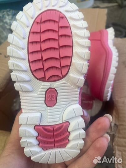 Зимние сапоги для девочек новые