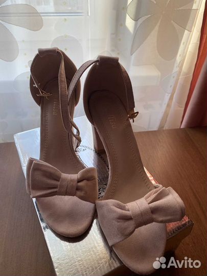 Туфли женские 39 размер