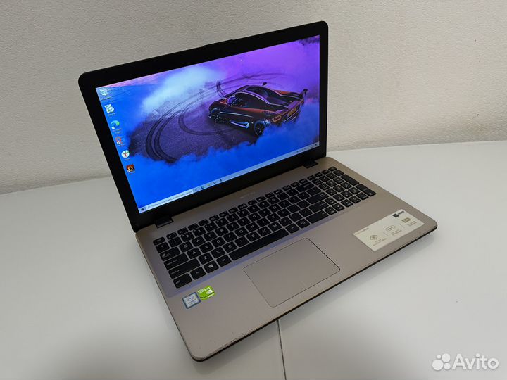 Игровой Asus i3-7gen/GeF-930MX-2Gb/8GB/SSD