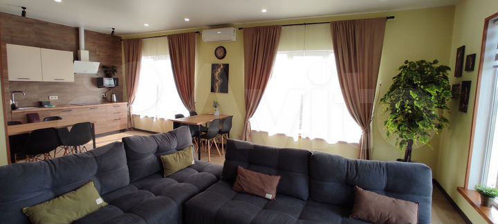 Коттедж 147 м² на участке 12 сот.