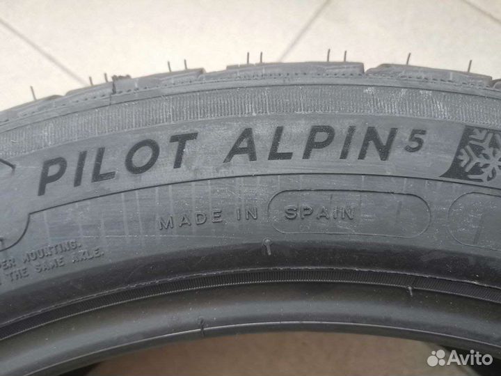 Michelin Pilot Alpin 5 255/40 R18 и 225/45 R18