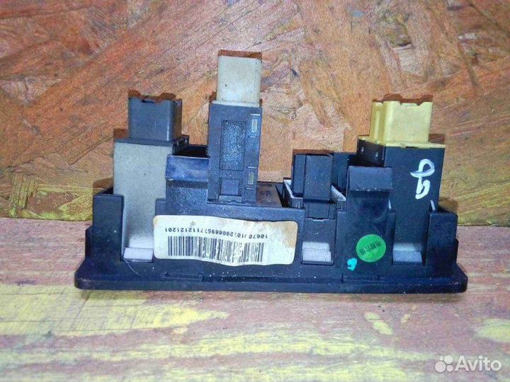 Блок кнопок Geely Emgrand Ec7 1.5 2013