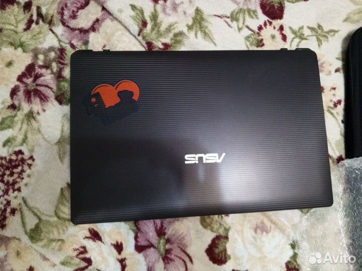 Ноутбук asus
