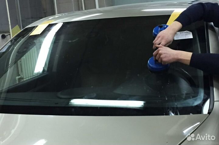 Лобовое стекло на audi