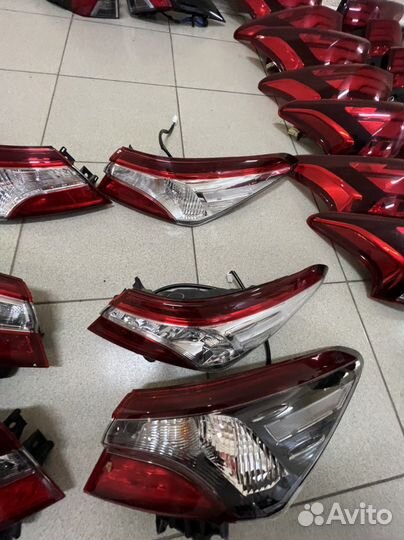 Задний фонарь в крыло Тойота Камри 70