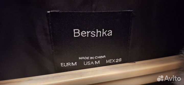 Шуба из эко меха Bershka