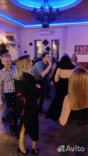 Звукорежиссер DJ Диджей