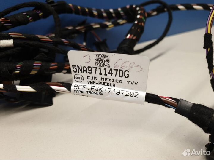 Жгут проводов двери багажника Volkswagen Tiguan 20