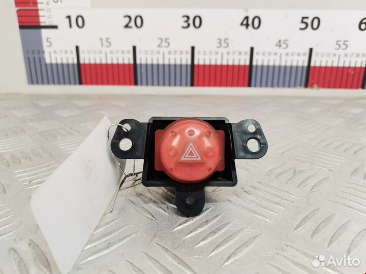 Кнопка аварийной сигнализации Nissan Almera Tino