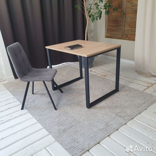 Письменный стол Лофт Дуб 90*70 см. Черные ножки