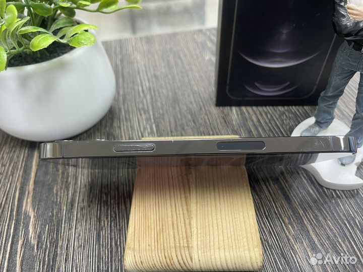 iPhone 12 Pro, 256 ГБ