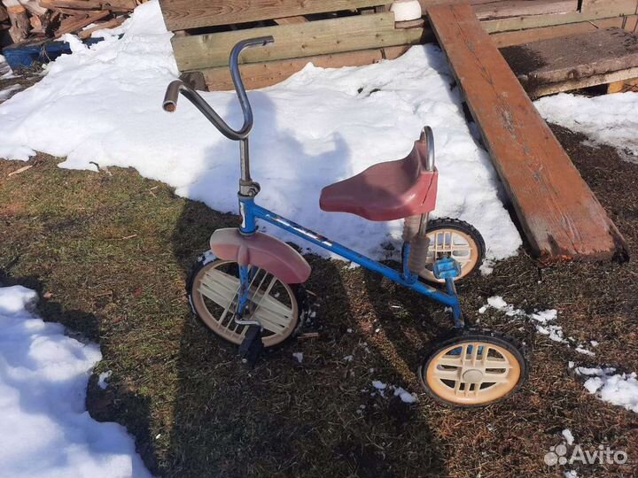 Трехколесный велосипед СССР винтаж