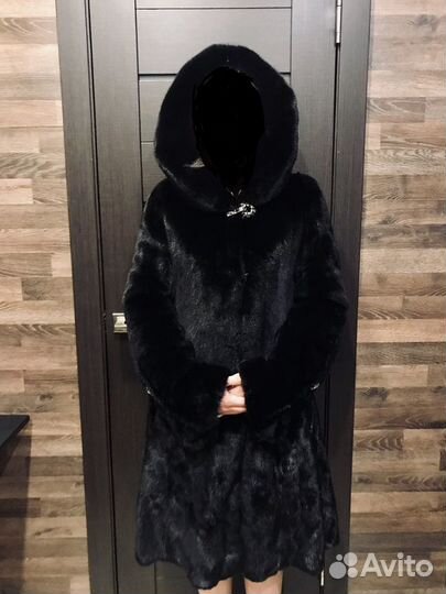 Шуба Black Lama