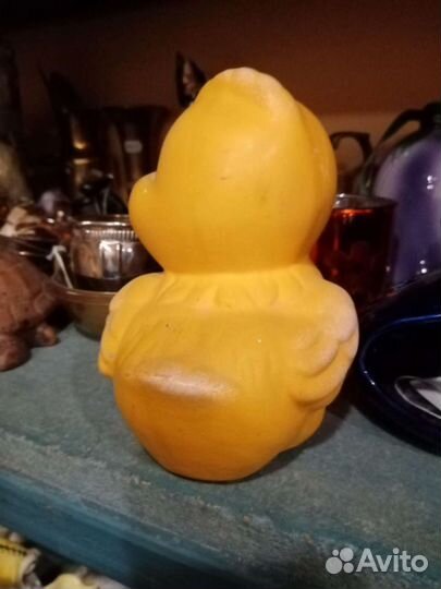 Керамическая статуэтка. Жёлтый цыпленок