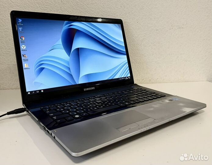 Samsung (i3 2.30GHz/16gb ddr3l/520MX 1gb/SSD+HDD)