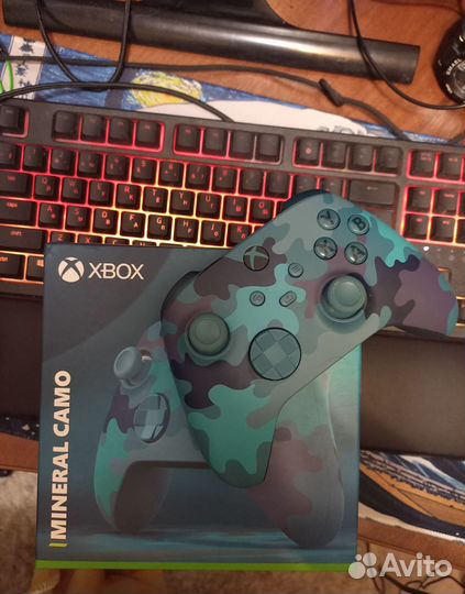 Xbox Wireless Controller (Mineral Camo) голубой