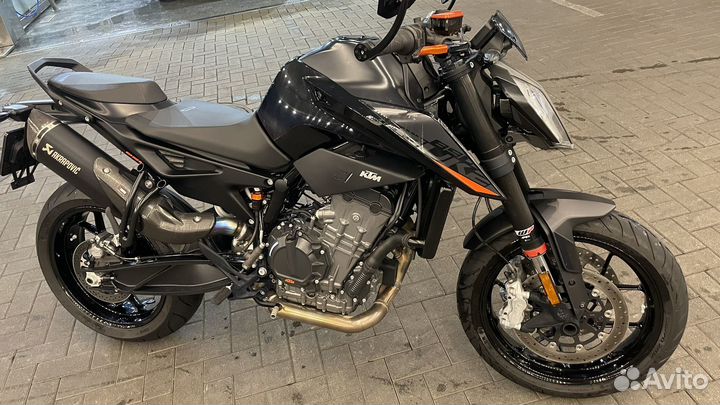 KTM 890 Duke