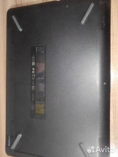 Ноутбук HP 15-ra025ur