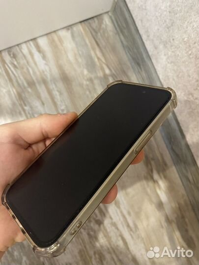 iPhone 15, 256 ГБ