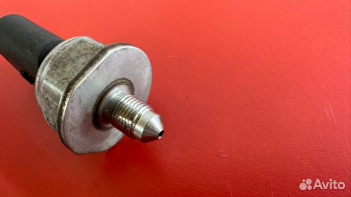 Датчик давления топлива Audi A6 C6 AUK 3.2 2008