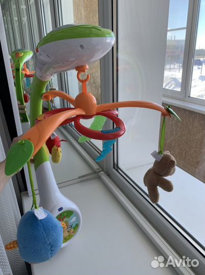 Мобиль на кроватку chicco