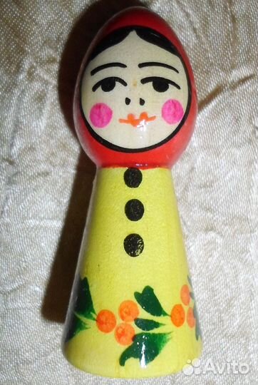 Семеновская игрушка - девочка