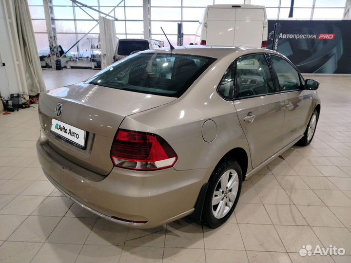 Volkswagen Polo 1.6 AT, 2016, 141 380 км