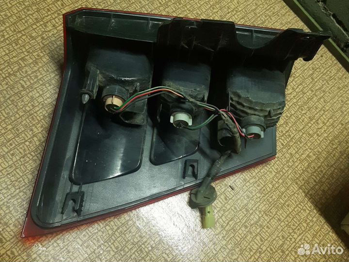 Фонарь задний правый сузуки гранд витара 2010