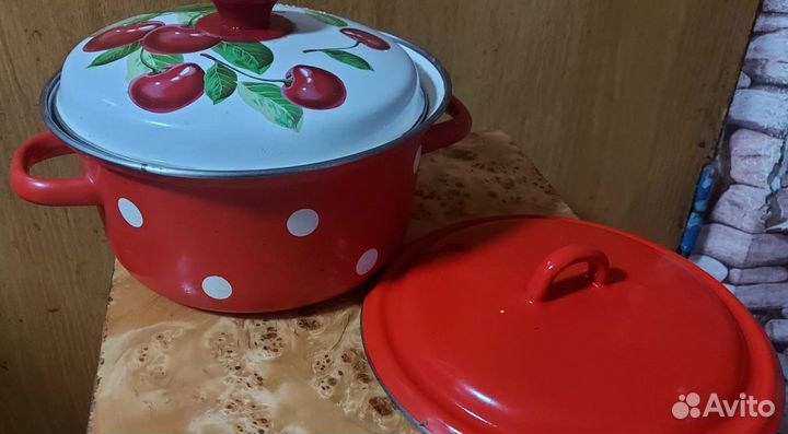 Кастрюли эмалированные