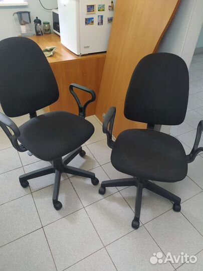 Офисные кресло и стул
