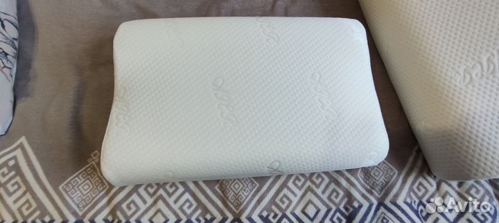 Подушка ортопедическая с эффектом памяти