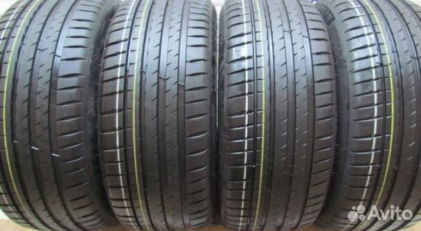 Michelin Pilot Sport 4 275/50 R21