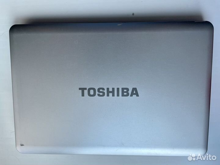 Toshiba L500-1Q6 (T4300, 15.6'', 4gb, 320gb-hdd)