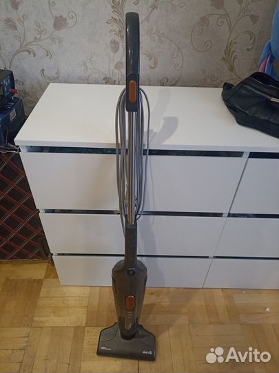 Вертикальный пылесос